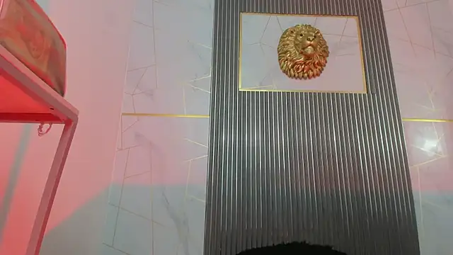 Snapshot of Cloeandtyfanny chatting on 03.14.26 Cloeandtyfanny online show from 03.14.26