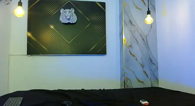 Snapshot of Cloeandtyfanny chatting on 04.05.26 Cloeandtyfanny online show from 04.05.26