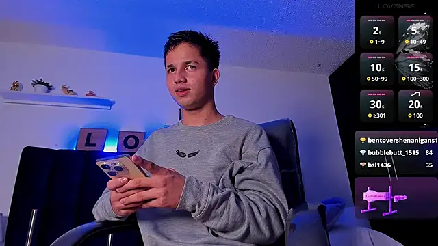 Issac james  online show from 02.21.25