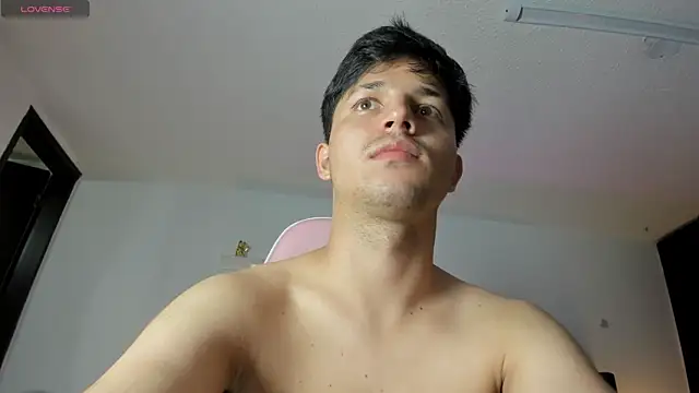 Issac james  online show from 09.13.25