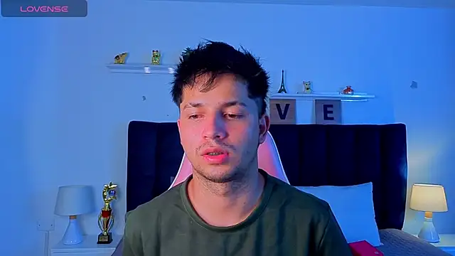 Issac james  online show from 04.15.26