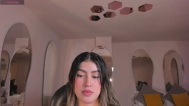 Snapshot of PaulinaSantos_ chatting on 09.12.25 PaulinaSantos online show from 09.12.25