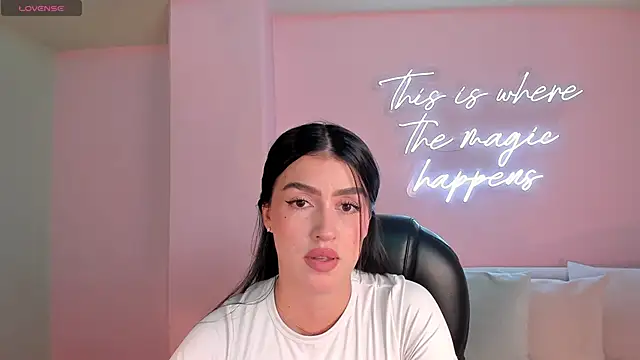 Snapshot of PaulinaSantos_ chatting on 09.24.25 PaulinaSantos online show from 09.24.25