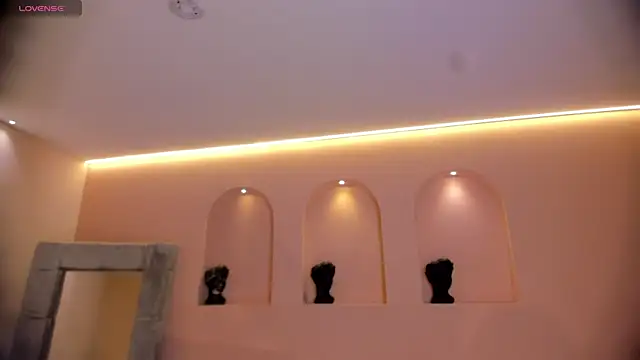 PaulinaSantos  online show from 12.05.25