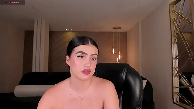 Snapshot of PaulinaSantos_ chatting on 07.16.26 PaulinaSantos online show from 07.16.26