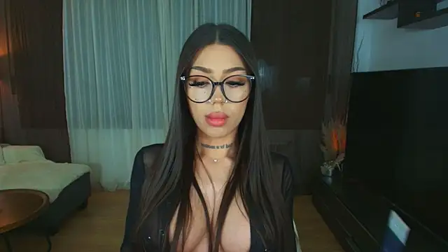 Fancy Jenn online show from 04.06.26