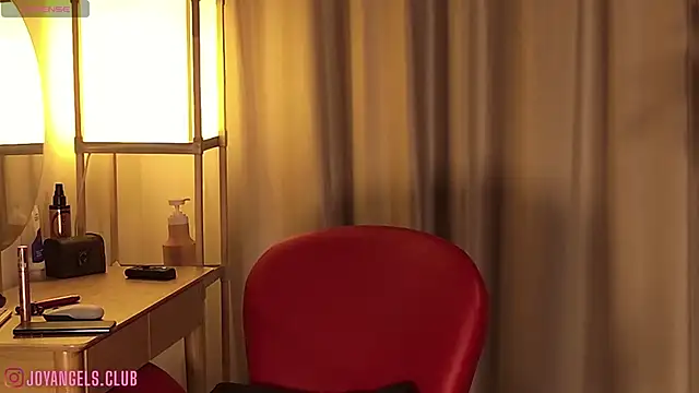 SophieCharm online show from 04.15.26