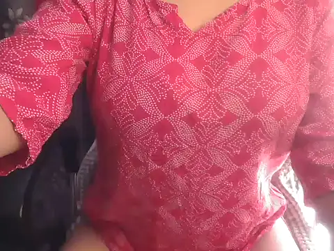 Snapshot of Cute_Rosyy chatting on 06.16.26 Cute Rosyy online show from 06.16.26