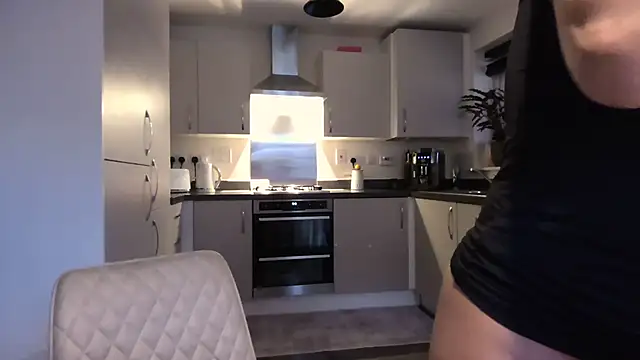 SweetMonicaUK online show from 11.24.25