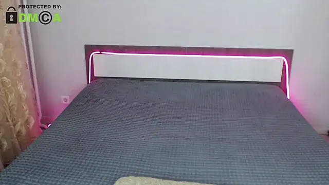 Snapshot of RonnieMilles chatting on 02.14.26 RonnieMilles online show from 02.14.26