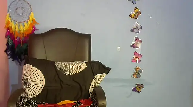 Black cat cutie online show from 12.20.24