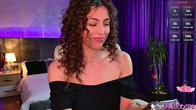 Snapshot of -KASANDRA- chatting on 04.17.26 -KASANDRA- online show from 04.17.26
