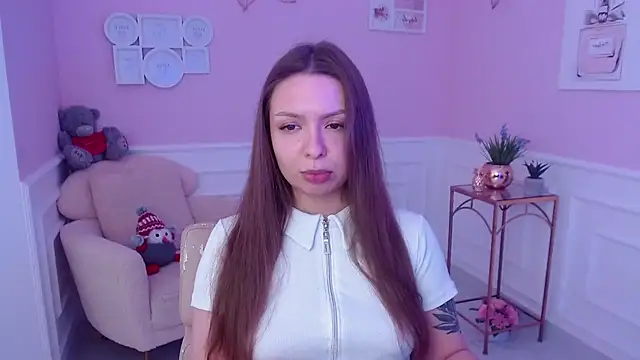 LucySkilar online show from 01.28.25