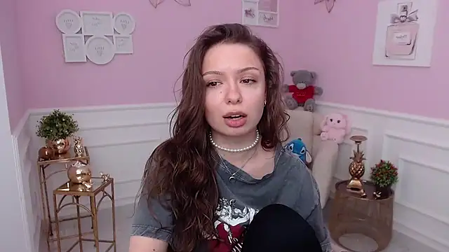 Snapshot of LucySkilar chatting on 02.03.26 LucySkilar online show from 02.03.26