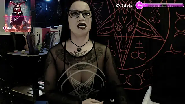 Snapshot of Evil_Queen_666 chatting on 05.03.26 Evil Queen 666 online show from 05.03.26