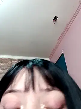 Snapshot of zafka_9 chatting on 12.17.24 zafka 9 online show from 12.17.24