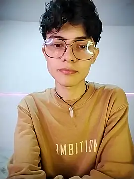 Dmitri Aksnes online show from 11.21.25