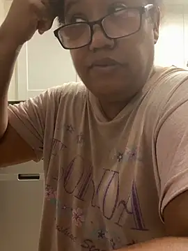 ebonyred online show from 05.12.26