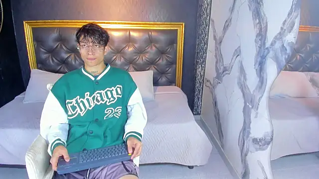 AgarEvans online show from 10.30.25