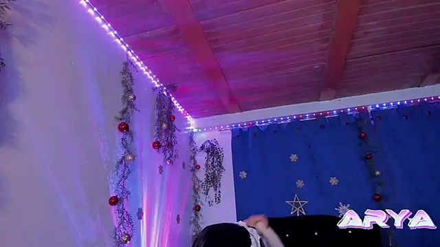 arysUwU online show from 12.06.24