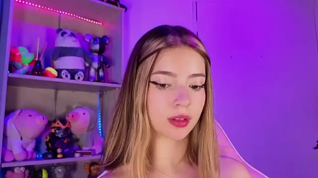 Snapshot of EmilyMiller_ chatting on 02.02.26 EmilyMiller online show from 02.02.26