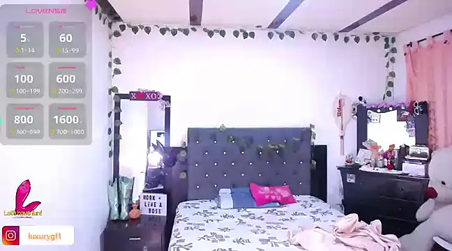 Pocahontaslovex online show from 02.26.25