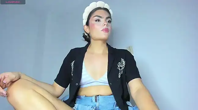 cheryl blossom69 online show from 01.28.25