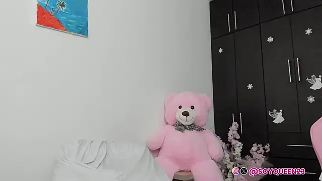 Snapshot of Soyqueen chatting on 09.21.25 Soyqueen online show from 09.21.25