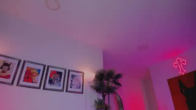 Taylor  foxxx online show from 01.17.26