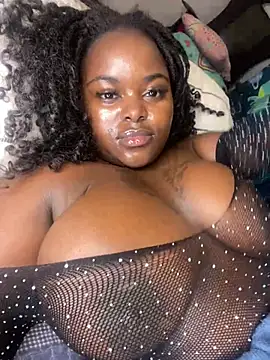 Honeycoco0211 online show from 02.17.25