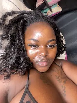 Honeycoco0211 online show from 02.27.25