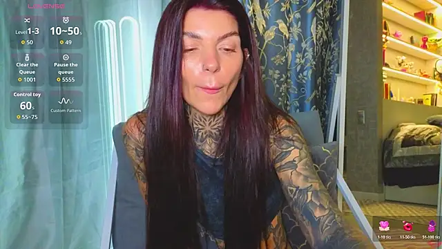 Snapshot of tattooedBabyy chatting on 04.13.26 tattooedBabyy online show from 04.13.26