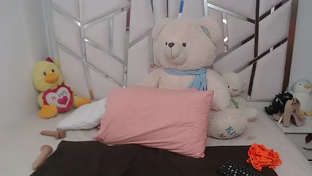 celestesouzalatin online show from 10.09.25