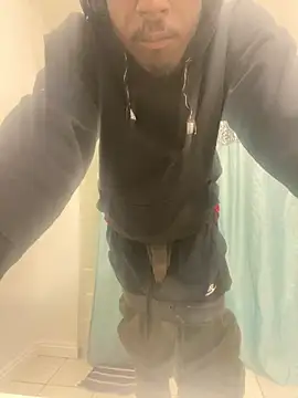 Snapshot of chocolatemeatstick25 chatting on 02.12.25 chocolatemeatstick25 online show from 02.12.25