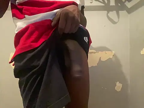 Snapshot of chocolatemeatstick25 chatting on 03.02.25 chocolatemeatstick25 online show from 03.02.25