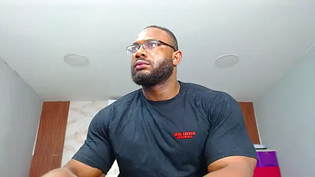 Snapshot of George_Dominator chatting on 01.25.25 George Dominator online show from 01.25.25