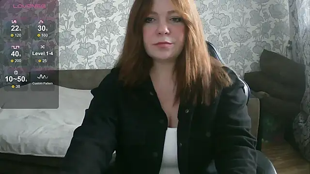 Snapshot of Sabrina_Poison chatting on 12.14.24 Sabrina Poison online show from 12.14.24