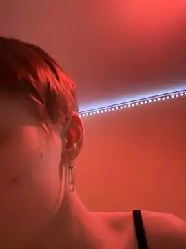 Snapshot of Crayzy_Luv chatting on 02.19.25 Crayzy Luv online show from 02.19.25