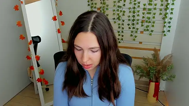 Lexy flower online show from 10.13.25