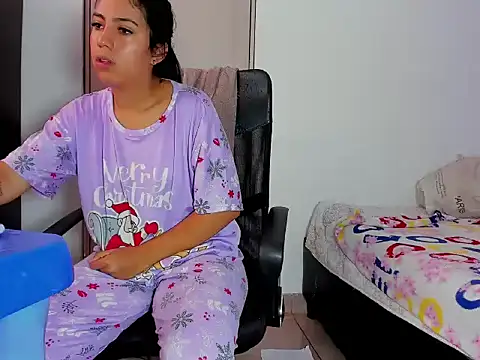 skinnyanai2 online show from 12.14.25