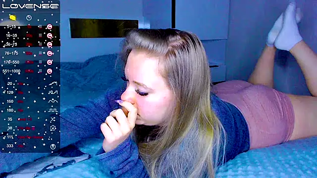 kitti kaattt online show from 01.18.25