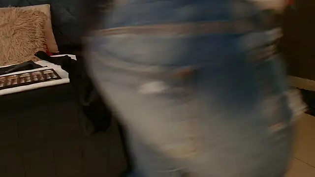 Janna Rousse  online show from 02.12.25