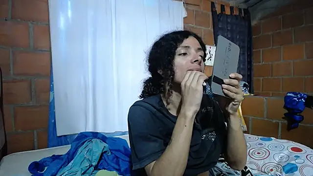 Nadia Monroe online show from 09.19.25