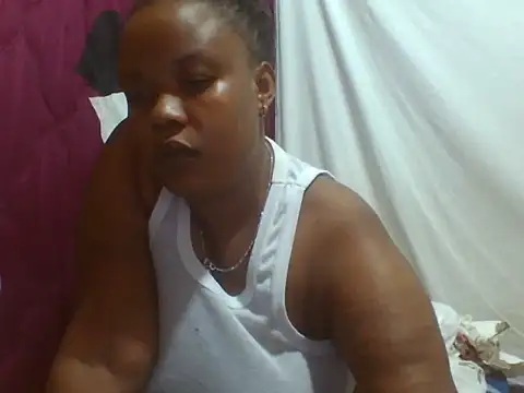 Snapshot of big-clts chatting on 11.23.25 big-clts online show from 11.23.25