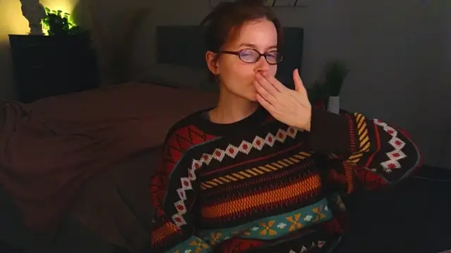 reb luvng online show from 10.11.25