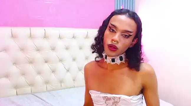 Foxy Ella  online show from 01.31.25