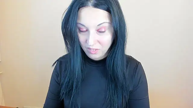 Snapshot of Wife4Cuck chatting on 09.17.25 Wife4Cuck online show from 09.17.25