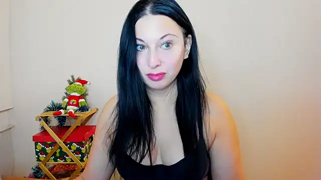 Snapshot of Wife4Cuck chatting on 12.19.25 Wife4Cuck online show from 12.19.25