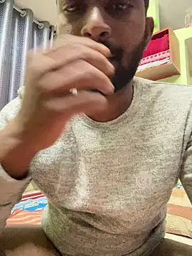 Handsomehunk 4U online show from 02.03.25