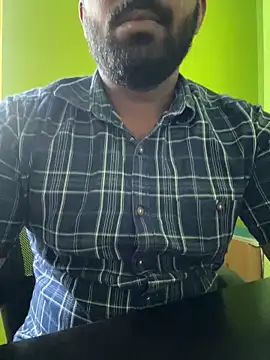 Handsomehunk 4U online show from 02.05.25